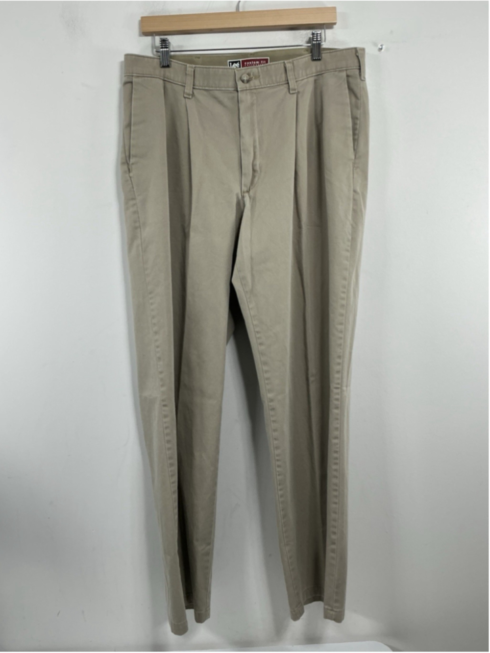 Mens Excellent Condition Lee Custom Fit Stretch Jeans 34x32 Tan Front Pleats